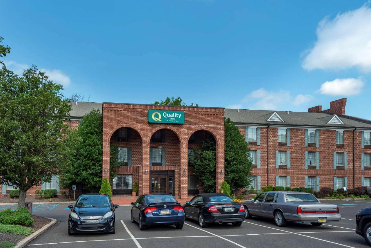 Quality Inn Montgomeryville-Philadelphia Exterior foto