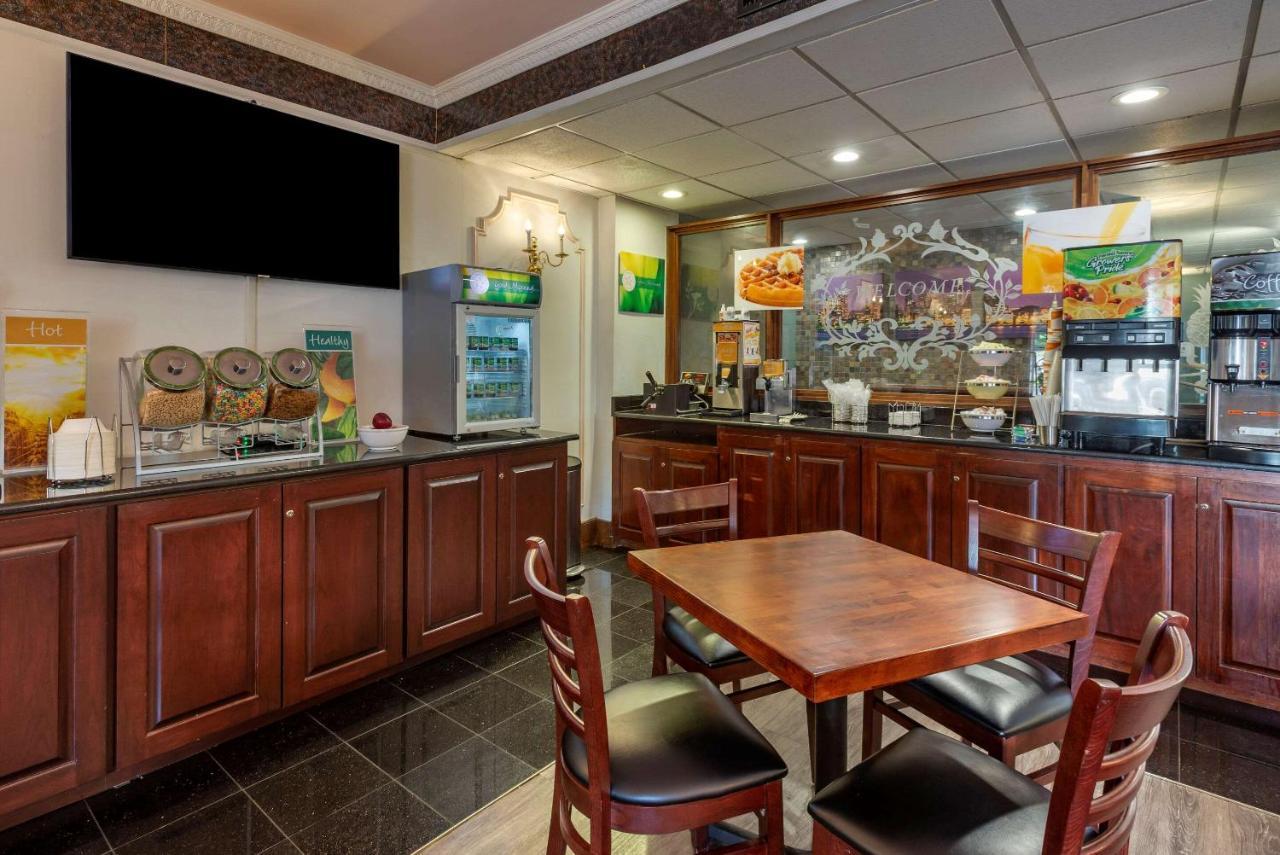 Quality Inn Montgomeryville-Philadelphia Exterior foto